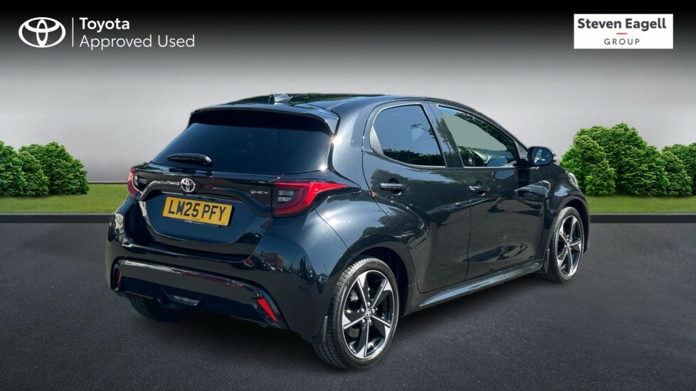 Toyota Yaris 1.5 Vvt-h Excel E-cvt Euro 6 Ss LM25PFY Black #2