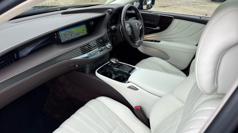 Lexus LS 3.5 500H V6 Premier Saloon Hybrid E-cvt Black #6
