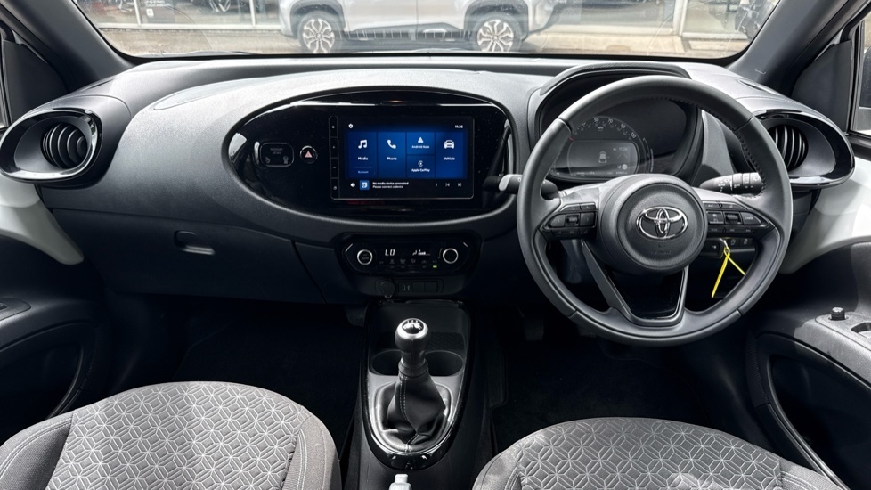 Toyota Aygo X 1.0 Vvt-i Edge Euro 6 Ss OW24CPK White #6