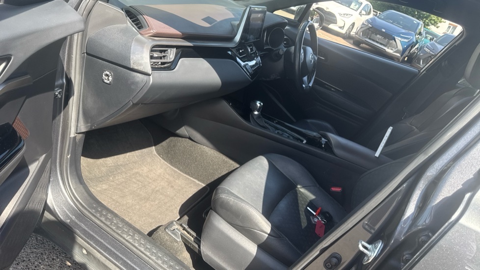 Toyota C-Hr 1.8 Vvt-h Excel Cvt Euro 6 Ss WH19FSX Grey #5