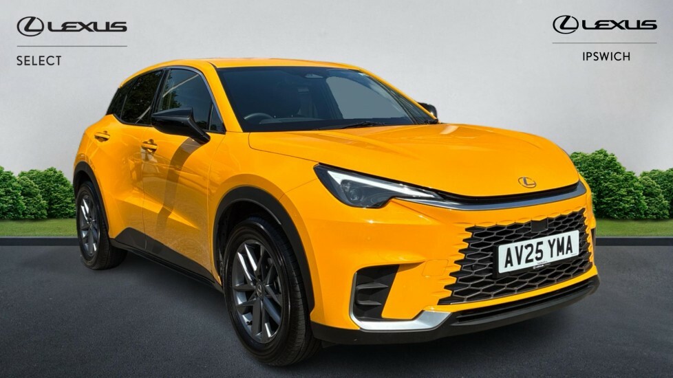 Lexus LBX 1.5 Vvt-ie Premium E-cvt Euro 6 Ss Yellow