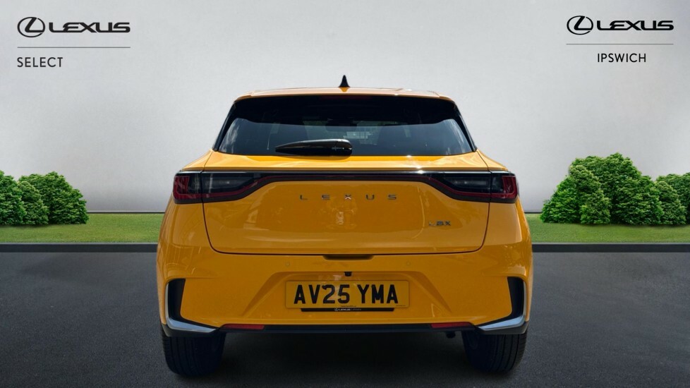 Lexus LBX 1.5 Vvt-ie Premium E-cvt Euro 6 Ss AV25YMA Yellow #5
