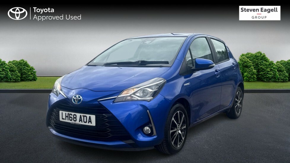 Toyota Yaris 1.5 Vvt-h Blue Bi-tone Hatchback Hybrid Blue #3