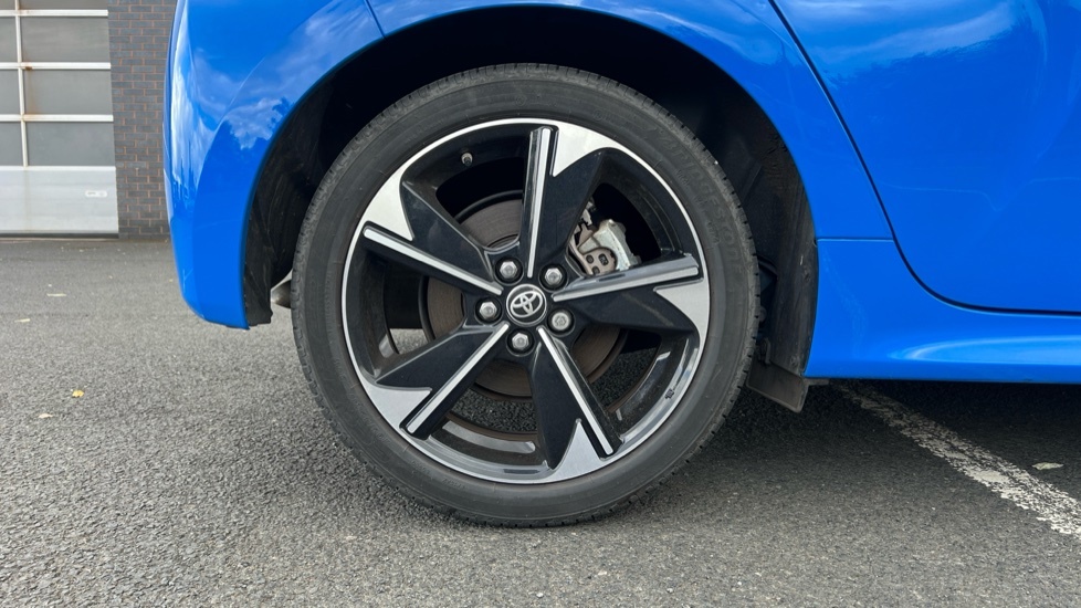 Toyota Yaris 1.5 Hybrid 130 Premiere Edition Cvt Blue #24