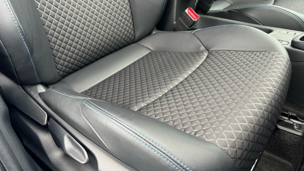 Toyota Yaris 1.5 Hybrid 130 Premiere Edition Cvt Blue #17
