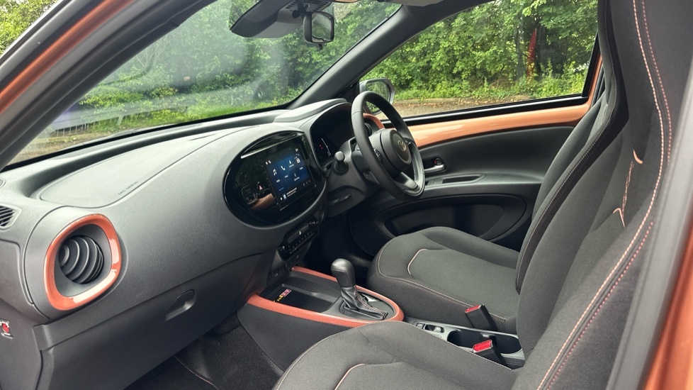 Toyota Aygo X 1.5H 49Kwh Design Hatchback Hybrid Cvt  #5