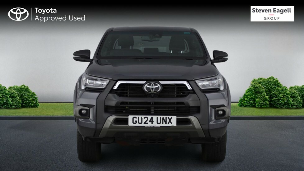 Toyota HILUX 2.8 D-4d Invincible X Double Cab Pickup 4Wd E White #22