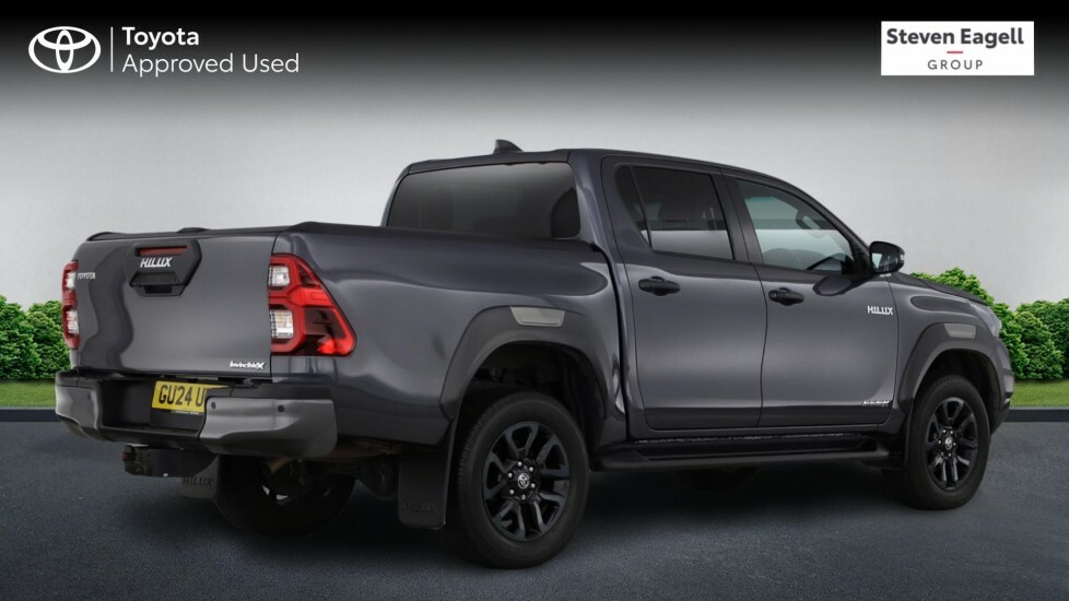 Toyota HILUX 2.8 D-4d Invincible X Pickup Double Cab Grey #2