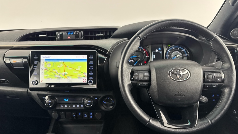 Toyota HILUX 2.8 D-4d Invincible X Double Cab Pickup 4Wd E White #7