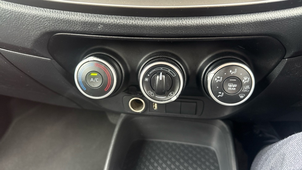 Toyota Aygo X Edge Beige #32
