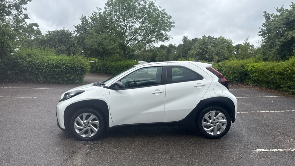 Toyota Aygo X Edge Beige #24