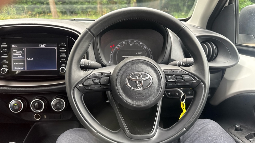 Toyota Aygo X Edge Beige #7