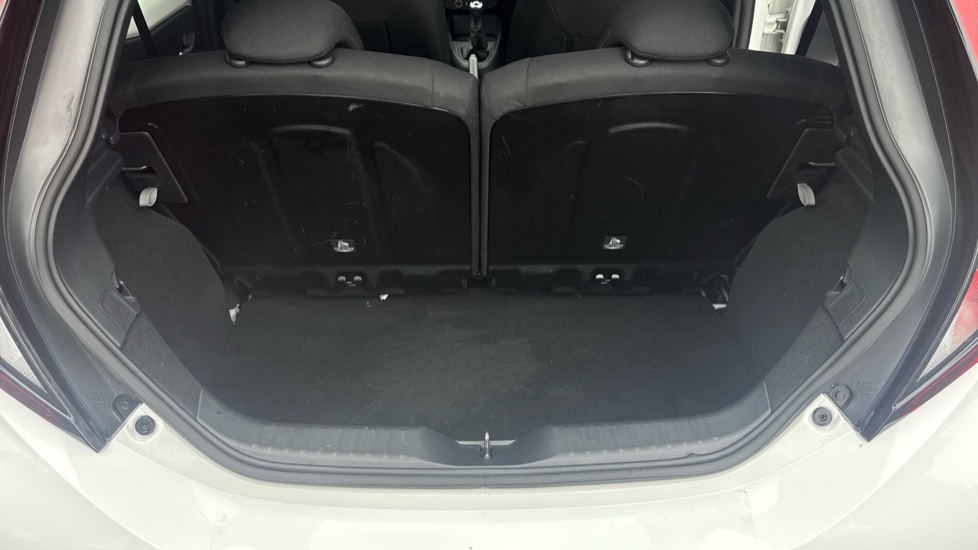 Toyota Aygo X Edge Beige #13
