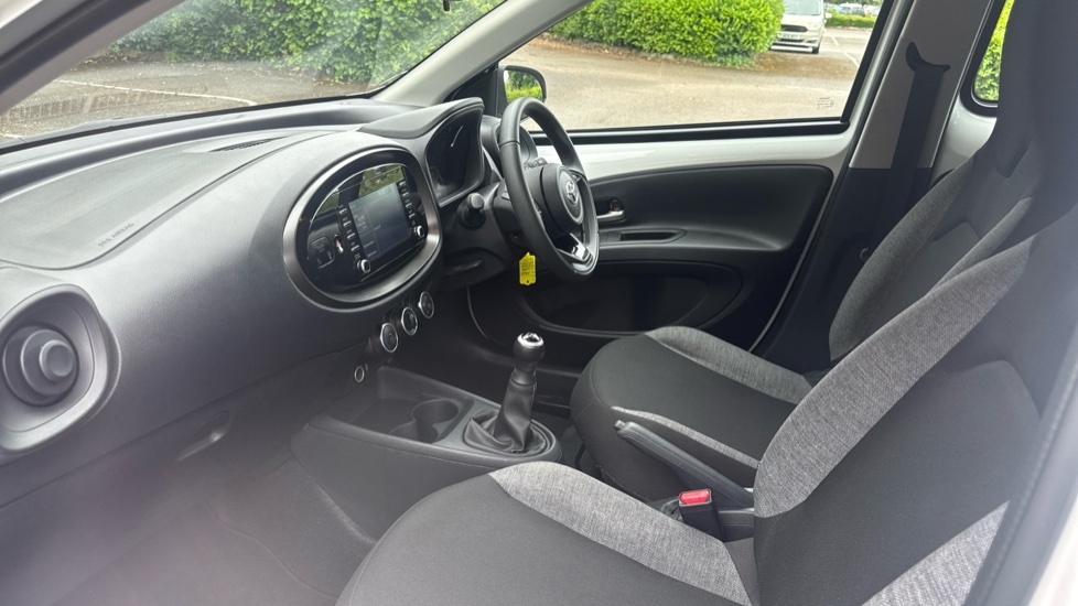 Toyota Aygo X 1.0 Vvt-i Pure Euro 6 Ss White #5