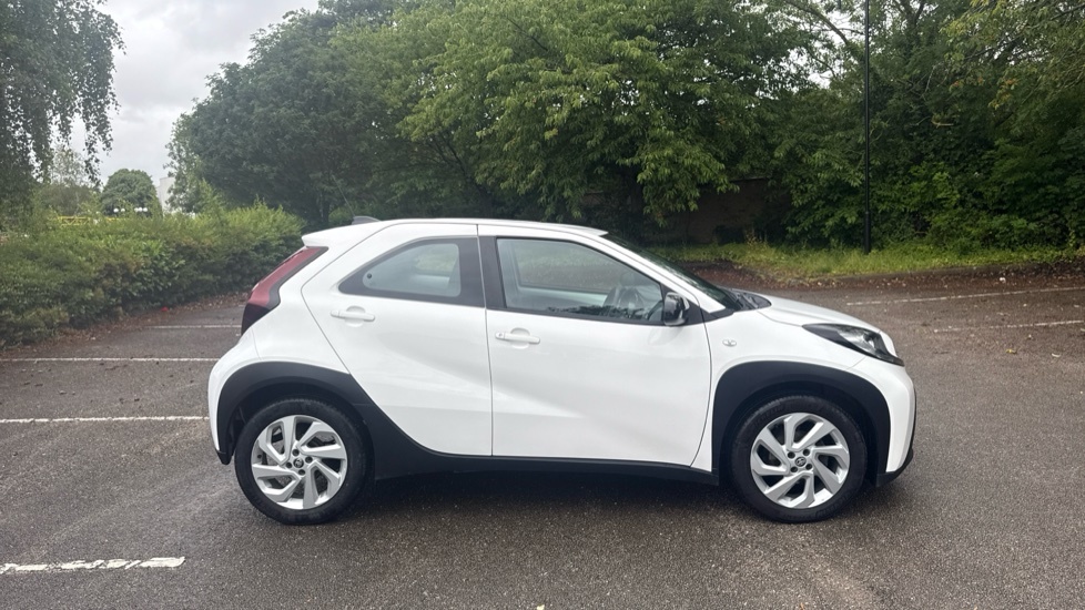 Toyota Aygo X Edge Beige #23