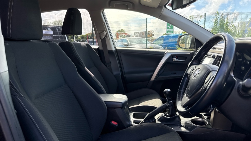 Toyota Rav 4 2.2 D-4d Invincible Grey #12
