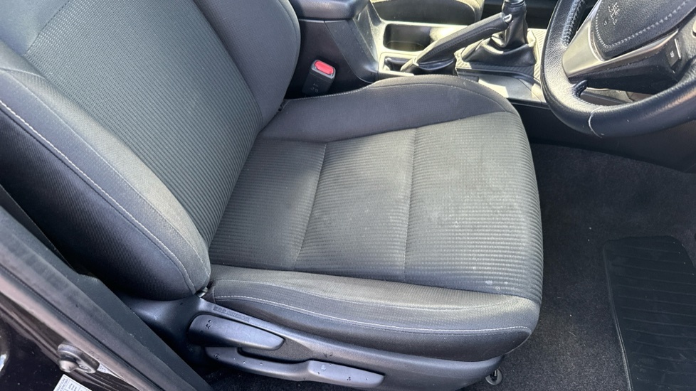 Toyota Rav 4 2.2 D-4d Invincible Grey #17