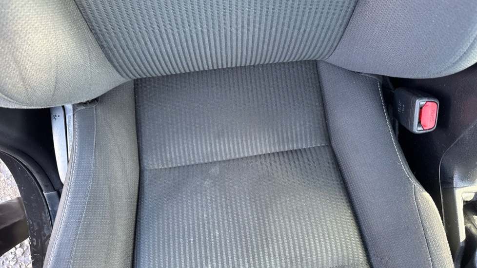 Toyota Rav 4 2.2 D-4d Invincible Grey #14