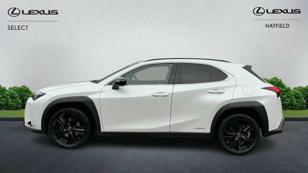 Lexus UX 2.0 250H Premium Sport Edition Suv Hybr White #3