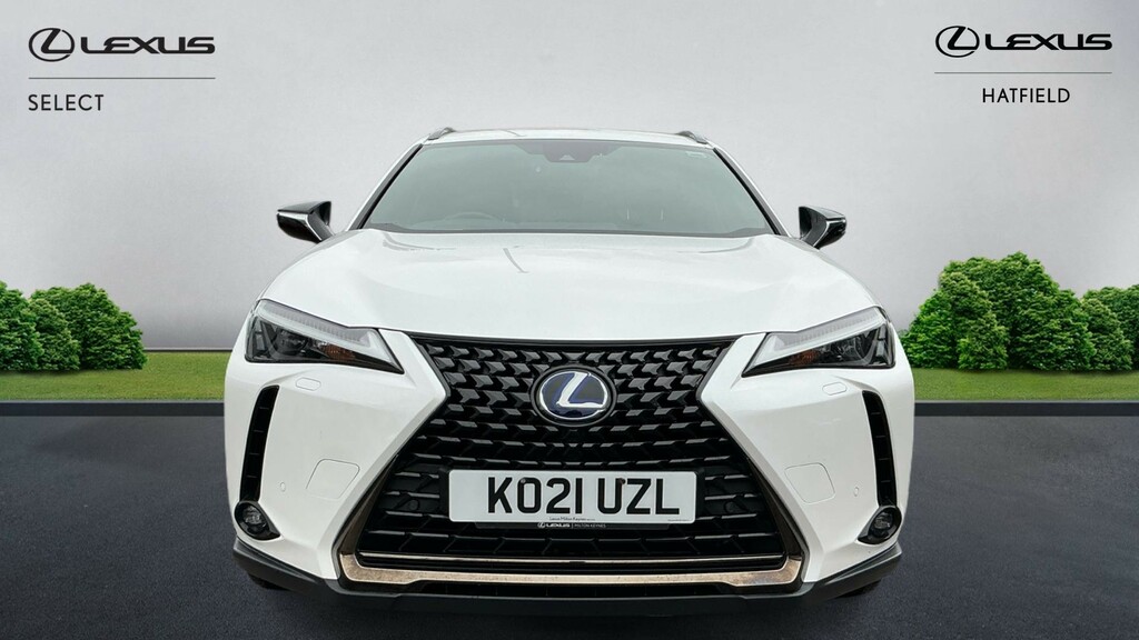 Lexus UX 2.0 250H Premium Sport Edition Suv Hybr White #4