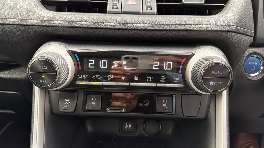 Toyota Rav 4 2.5L Dynamic Blue #37
