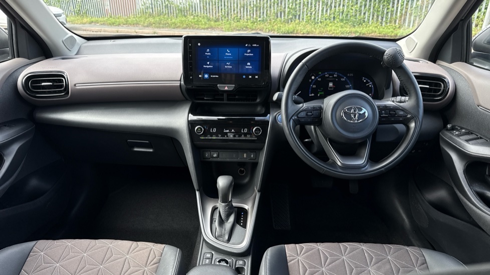 Toyota Yaris Cross 1.5 Vvt-h Excel E-cvt Awd Euro 6 Ss Grey #6