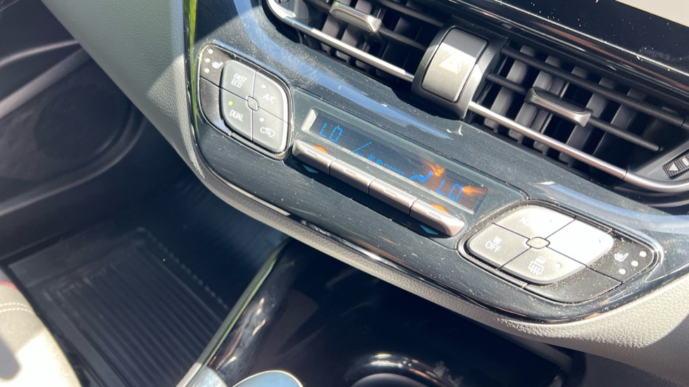 Toyota C-Hr Icon Blue #43