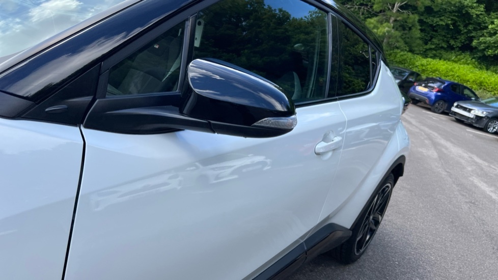 Toyota C-Hr Icon Blue #29