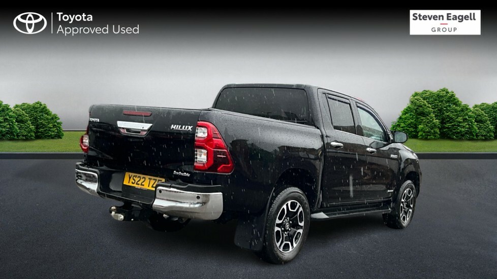 Toyota HILUX 2.4 D-4d Invincible 4Wd Euro 6 Ss Black #2