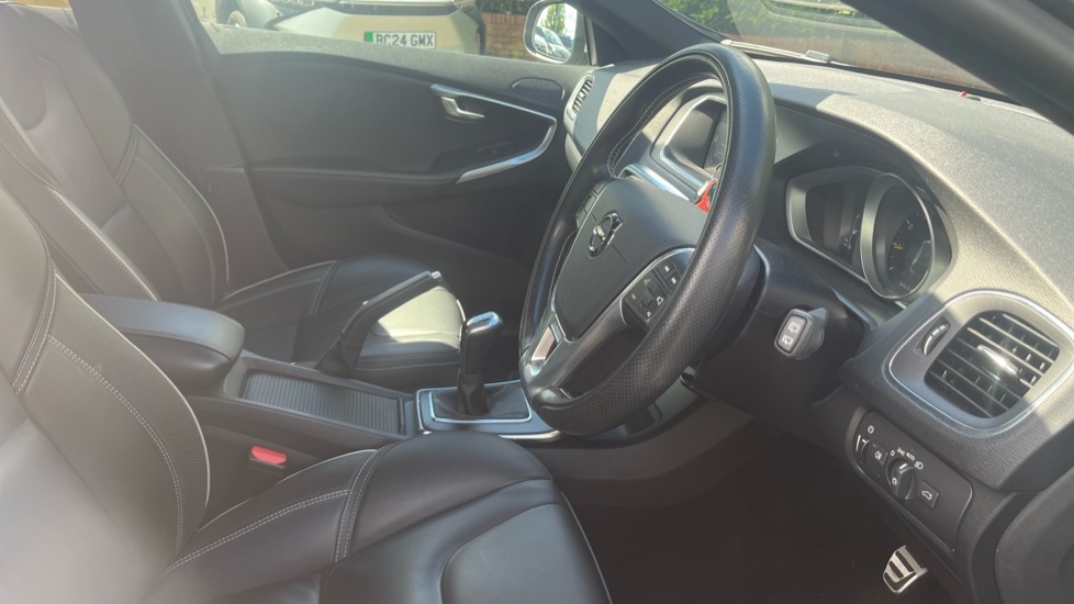 Volvo V40 #12