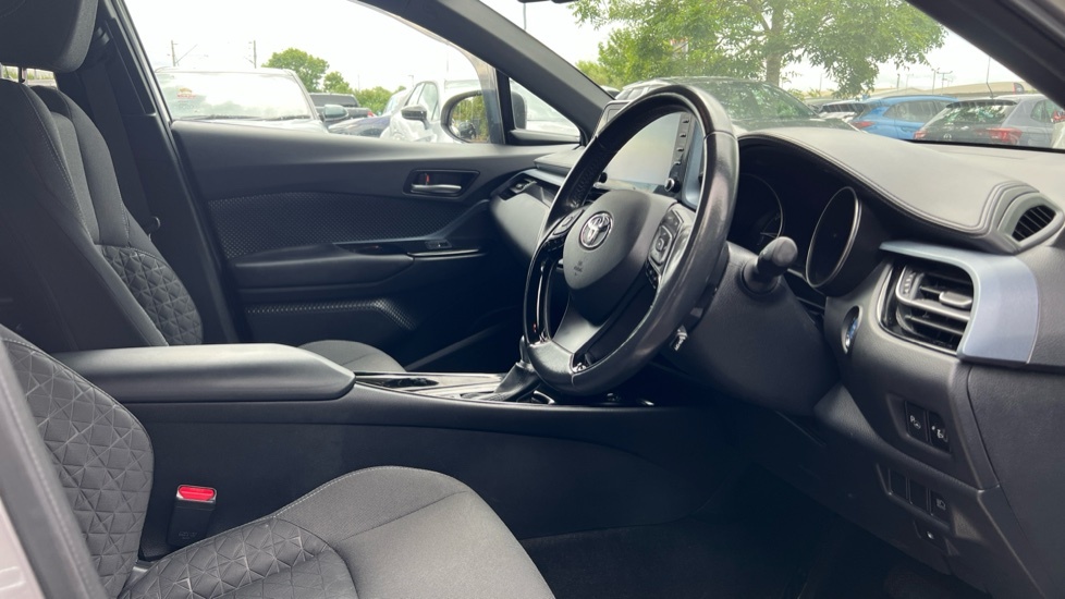 Toyota C-Hr Icon 1.8 Blue #12