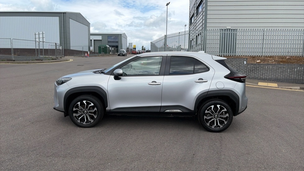 Toyota Yaris Cross Excel Blue #24