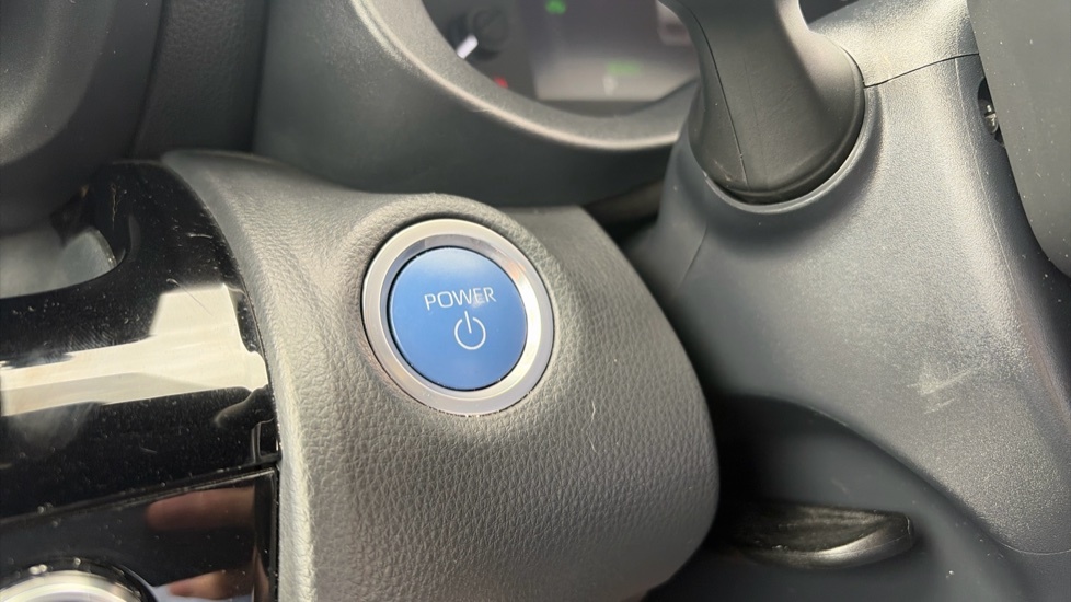 Toyota Yaris Cross Excel Blue #16