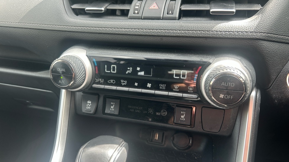 Toyota Rav 4 2.5 Vvt-i Hybrid Design Cvt Black #32