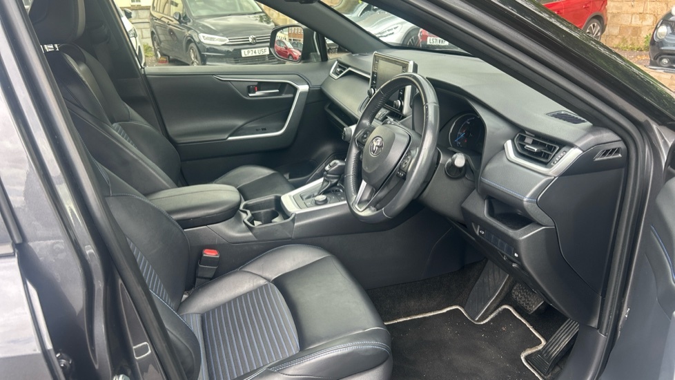 Toyota Rav 4 Suv 2.5 Vvt-h Design 201919 Blue #12