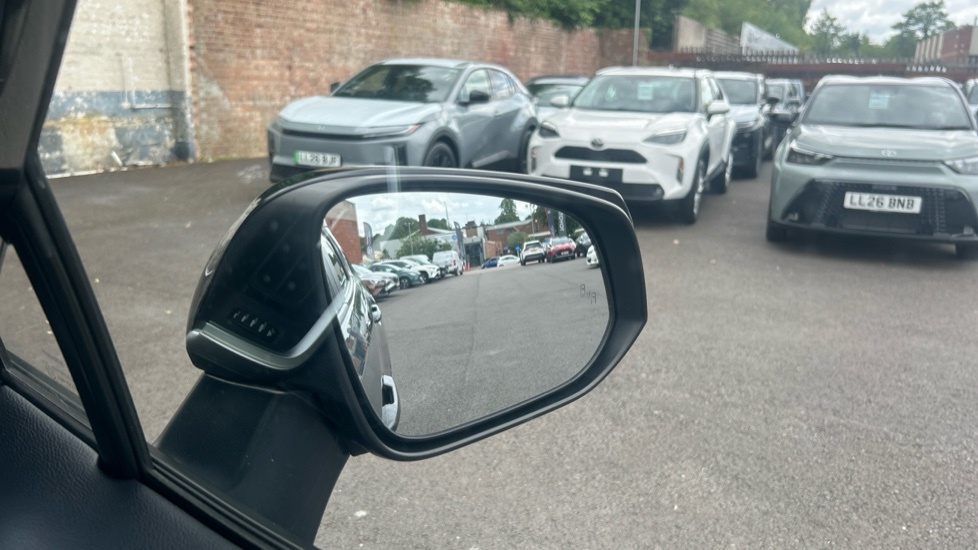 Toyota Rav 4 Suv 2.5 Vvt-h Design 201919 Blue #27