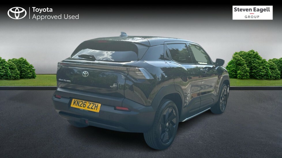 Toyota Urban Cruiser 61Kwh Design Suv 174 Ps Black #2