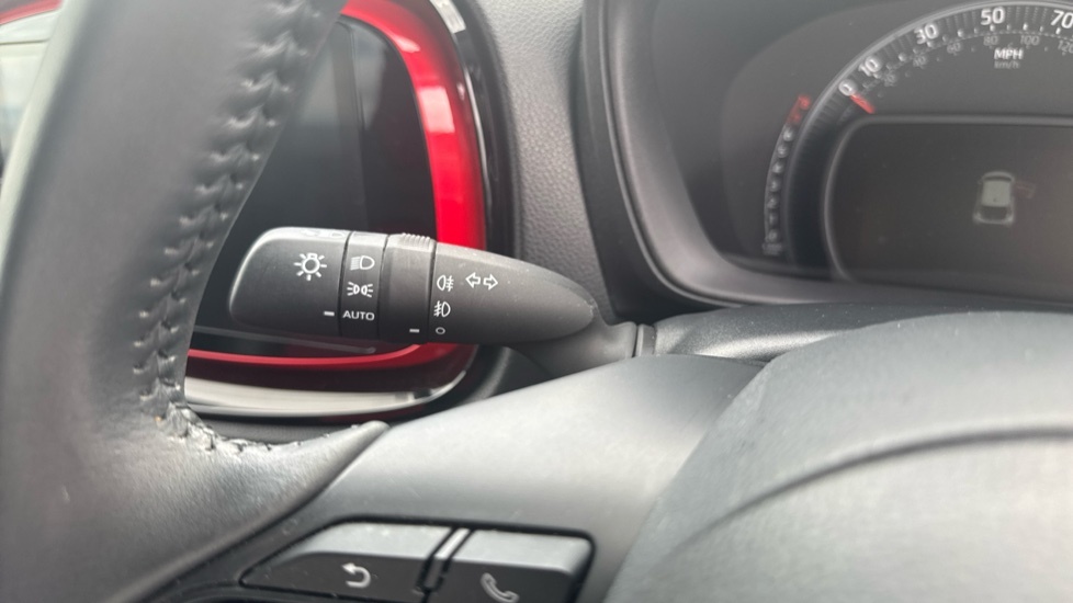 Toyota Aygo X 1.0 Vvt-i Pure Black #32