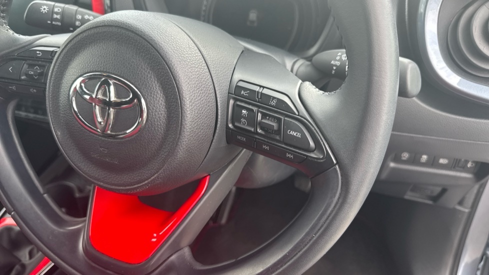 Toyota Aygo X 1.0 Vvt-i Pure Black #30
