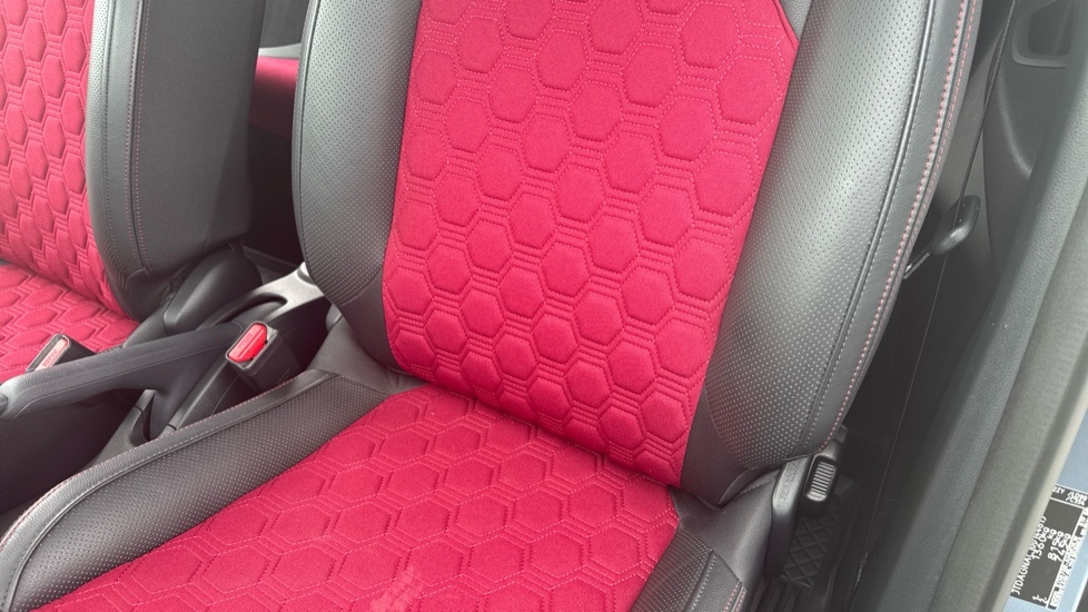 Toyota Aygo X 1.0 Vvt-i Pure Black #14
