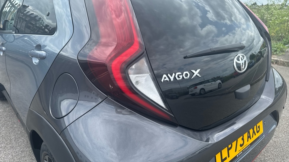 Toyota Aygo X 1.0 Vvt-i Pure Black #21