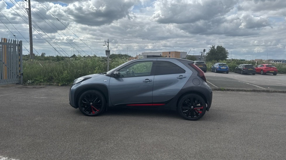 Toyota Aygo X 1.0 Vvt-i Pure Black #24