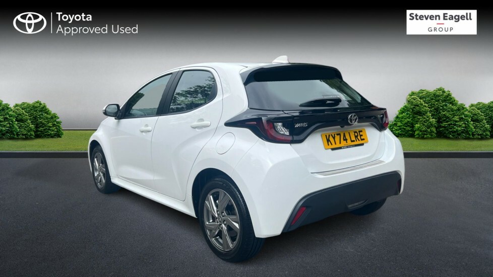 Toyota Yaris 1.5 Vvt-h Icon E-cvt Euro 6 Ss KY74LRE White #4