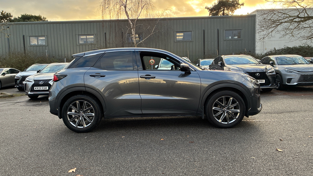 Lexus LBX 1.5 Premium Plus E-cvt Grey #16