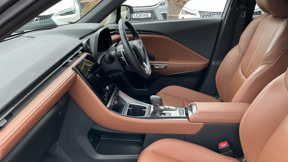 Lexus LBX 1.5 Vvt-ie Takumi Suv Hybrid E-cvt Euro AY74XAT Grey #6