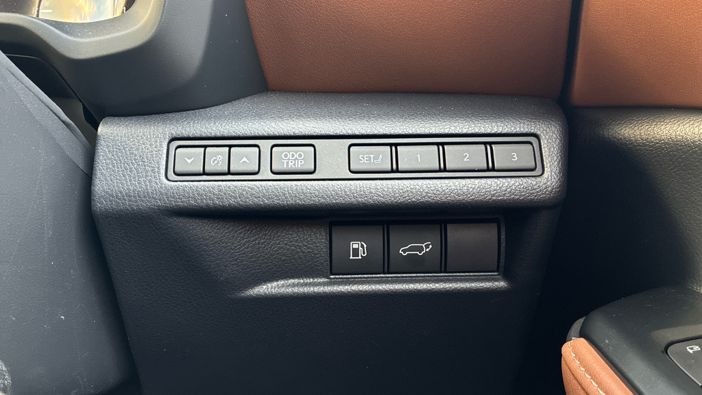 Lexus LBX 1.5 Premium Plus E-cvt Grey #29