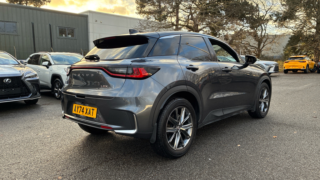 Lexus LBX 1.5 Premium Plus E-cvt Grey #18