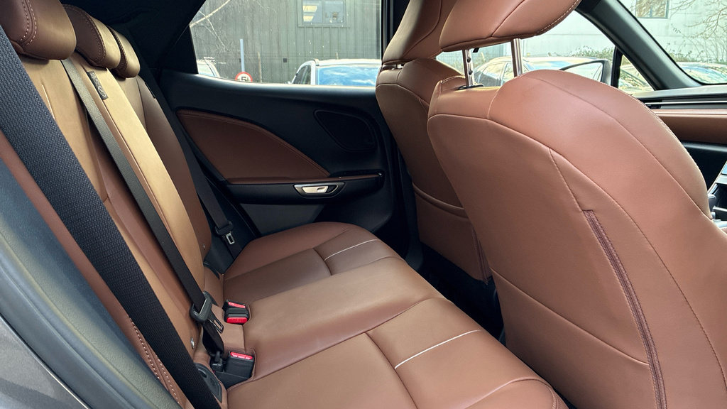 Lexus LBX 1.5 Premium Plus E-cvt Grey #9
