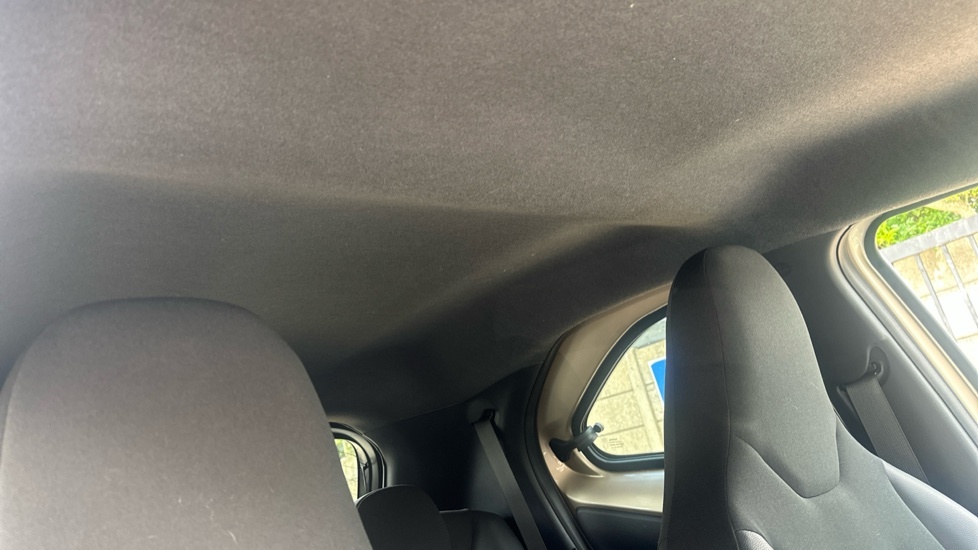 Toyota Aygo X Pure Automatic Black #19