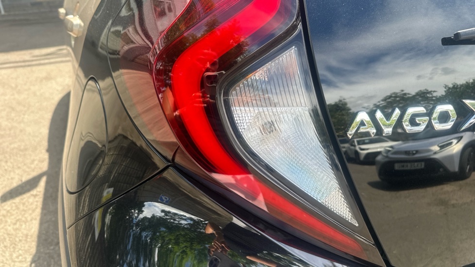 Toyota Aygo X Pure Automatic Black #21